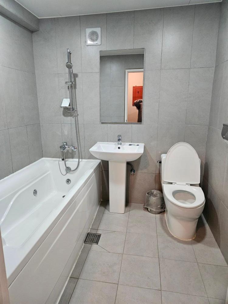 Hotel Junoh Seul Zewnętrze zdjęcie