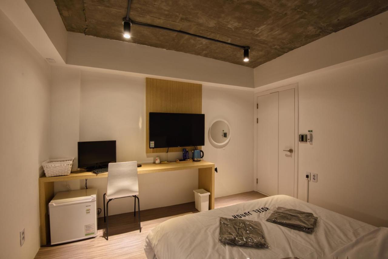 Hotel Junoh Seul Zewnętrze zdjęcie